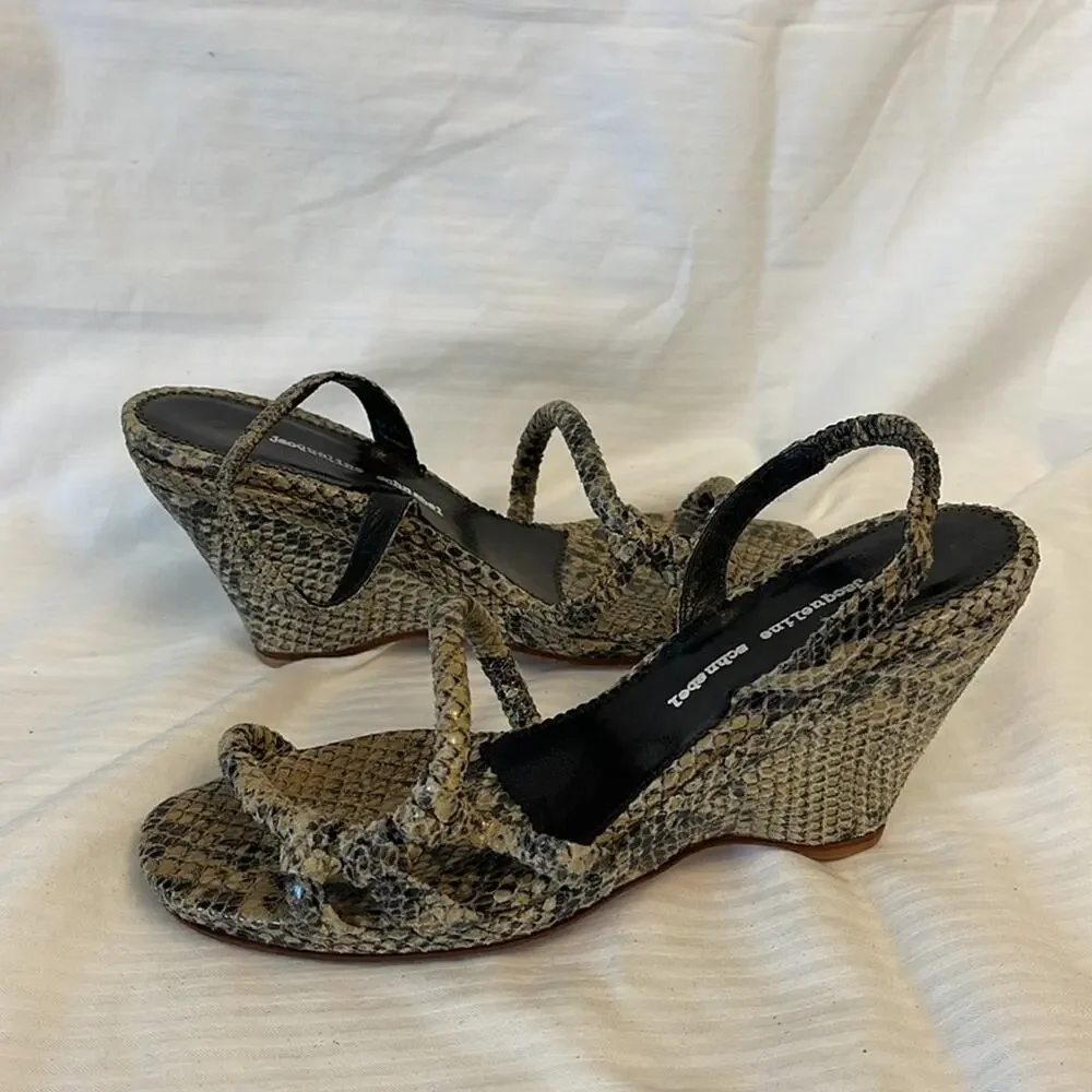 Jacqueline Schnabel Strappy Sandals Wedge Snake Print Size 38.5 Vintage